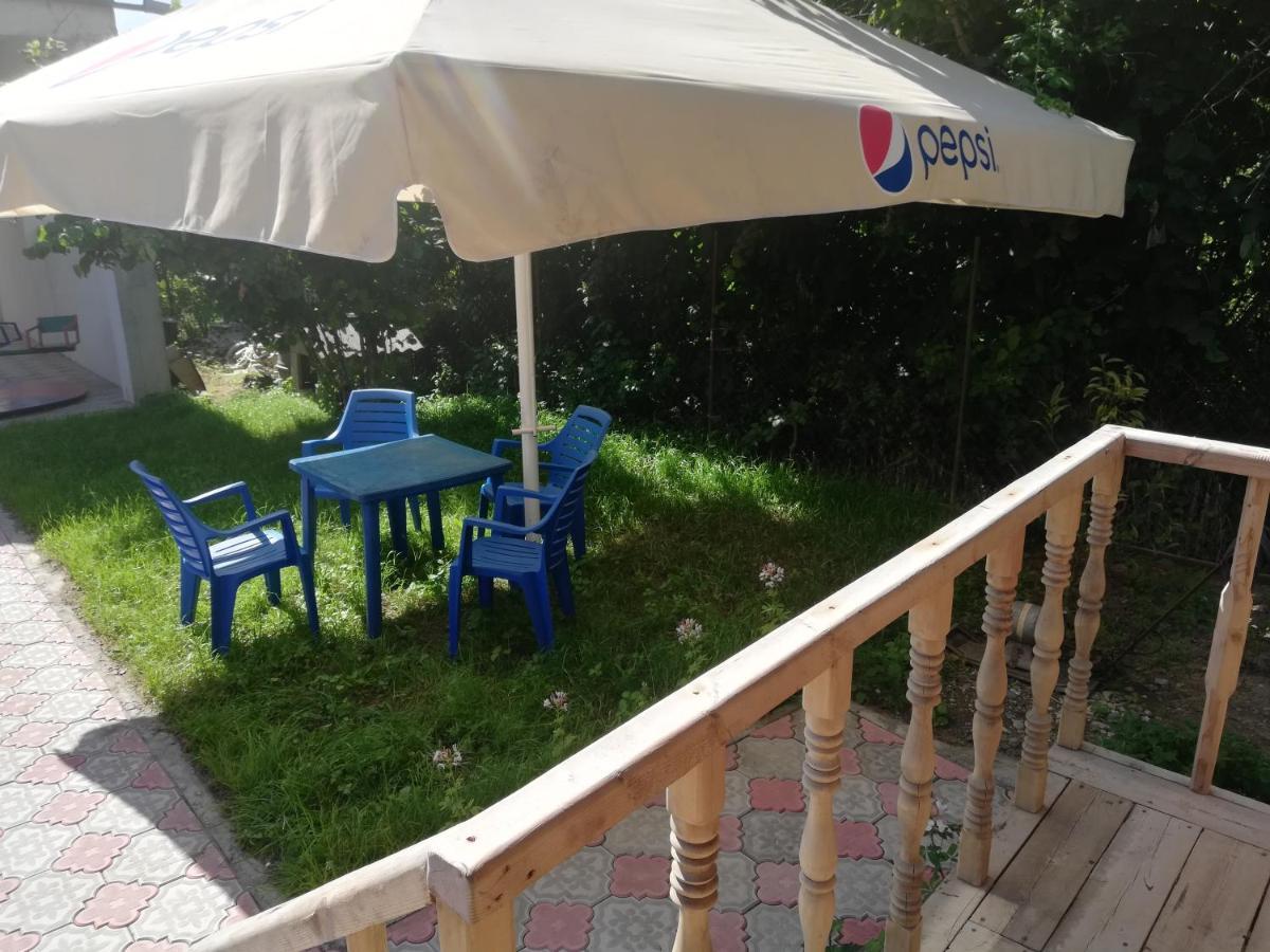 Домик Для Семьи Alakhadzy Exterior foto